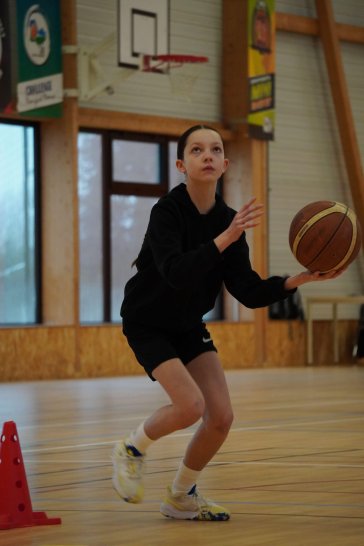 𝗦𝗧𝗔𝗚𝗘 𝗨𝟭𝟮𝗙✨